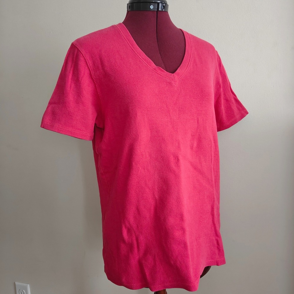 CHAUS SPORT Women's Short‎ Sleeve T Shirt Hot Pink Ribbed V Neck Size Medium